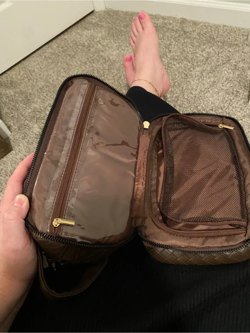 Nicole Miller Brown Woven Toiletry Bag NWT
